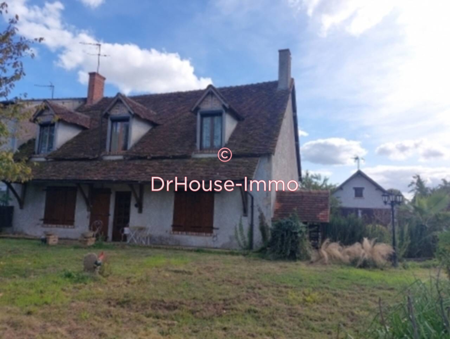 Photo 2 : Vente Maison 8 pièces Méreau 183 m²