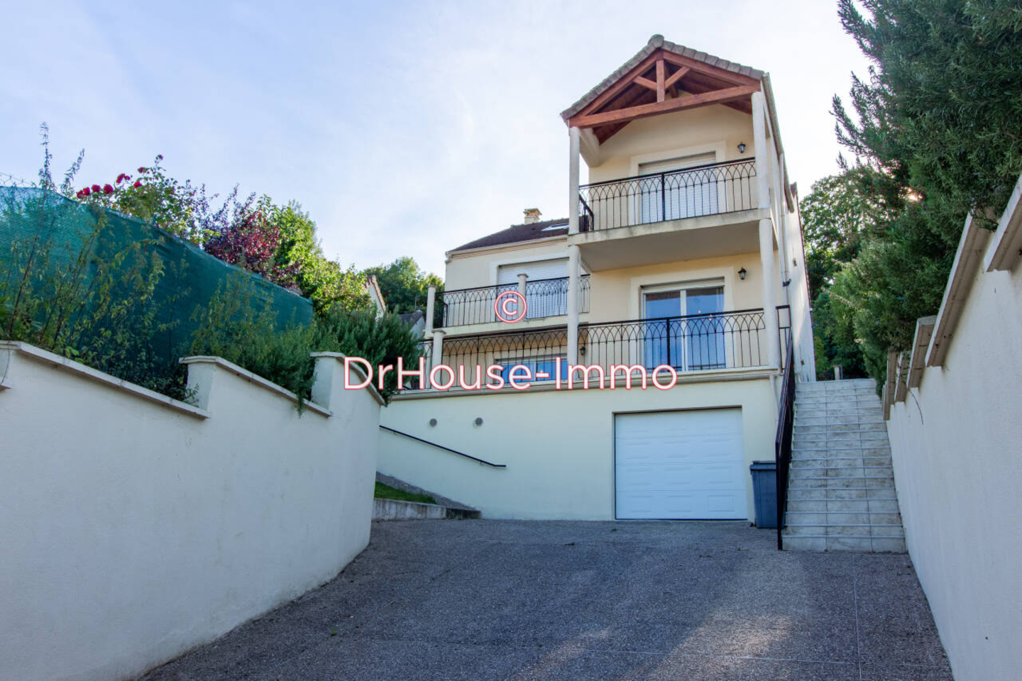 Photo 1 : Vente Maison 5 pièces La Falaise 216 m²