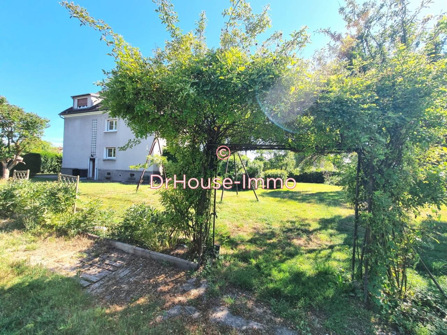 Photo 3 : Vente Maison 9 pièces Vincey 236 m²