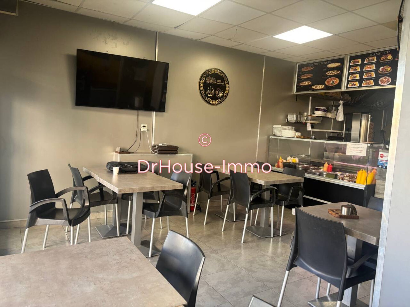 Photo 2 : Vente Commerce 1 pièce Vitrolles 52 m²