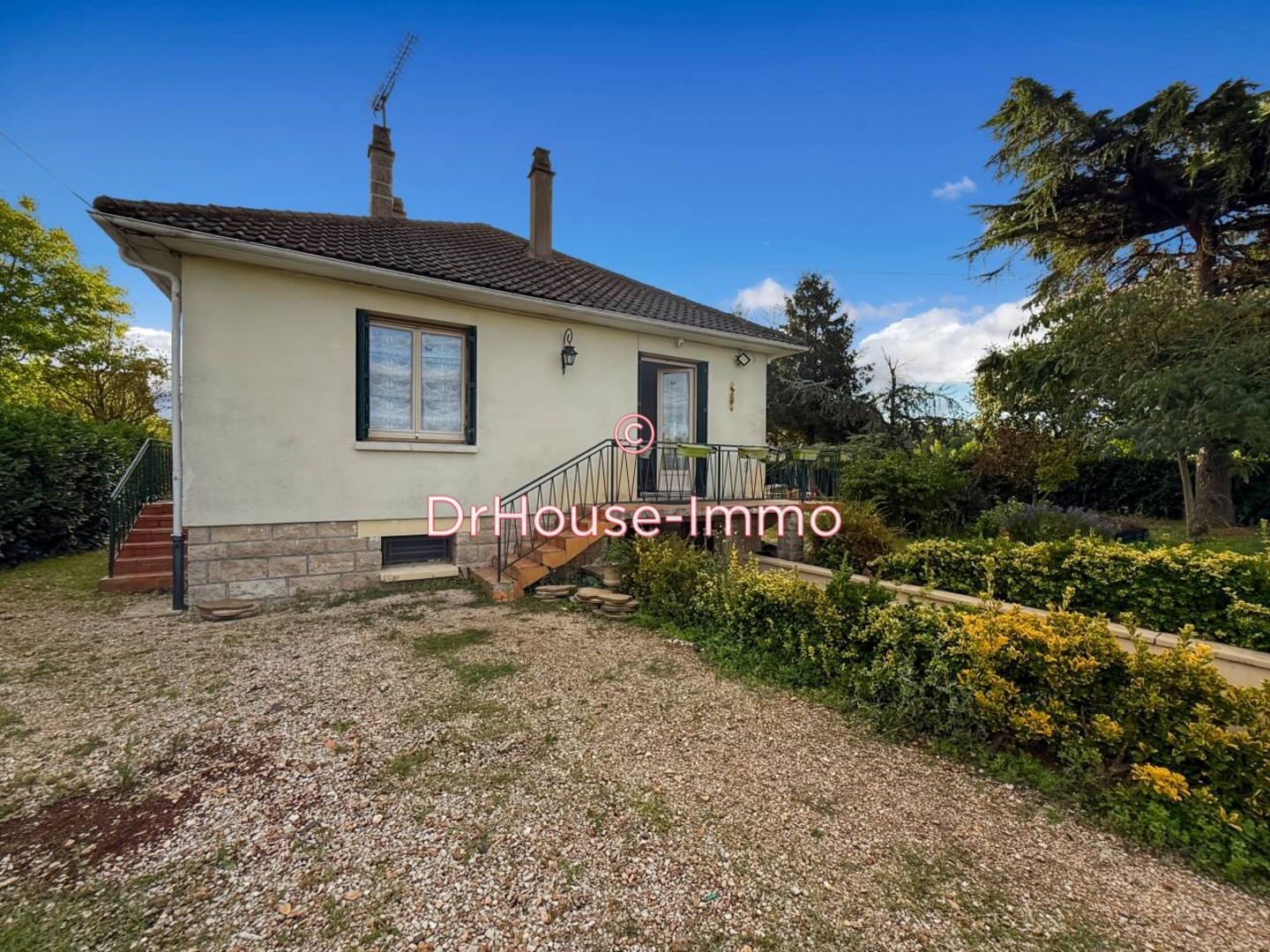 Photo 1 : Vente Maison 3 pièces Ferrières-en-Gâtinais 64 m²