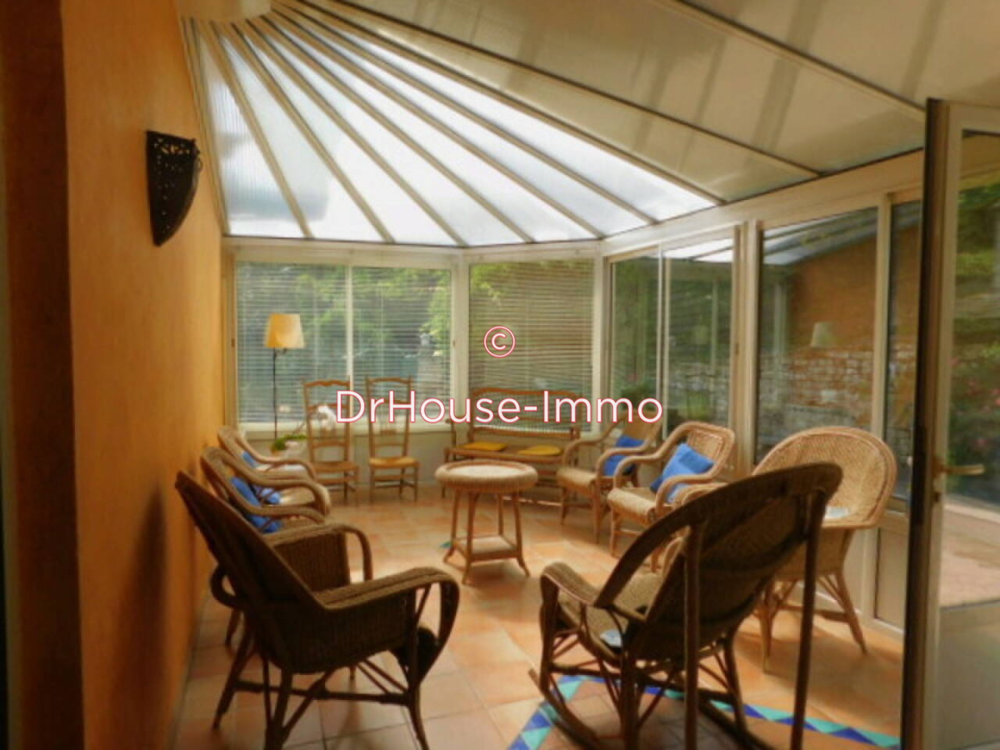 Photo 3 : Vente Maison 20 pièces Darney 328 m²