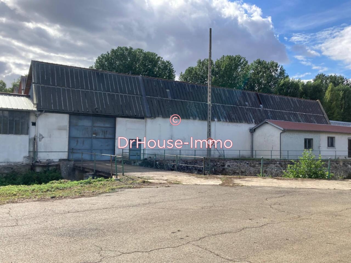 Photo 3 : Vente Bureau 2 pièces Nonancourt 1487 m²