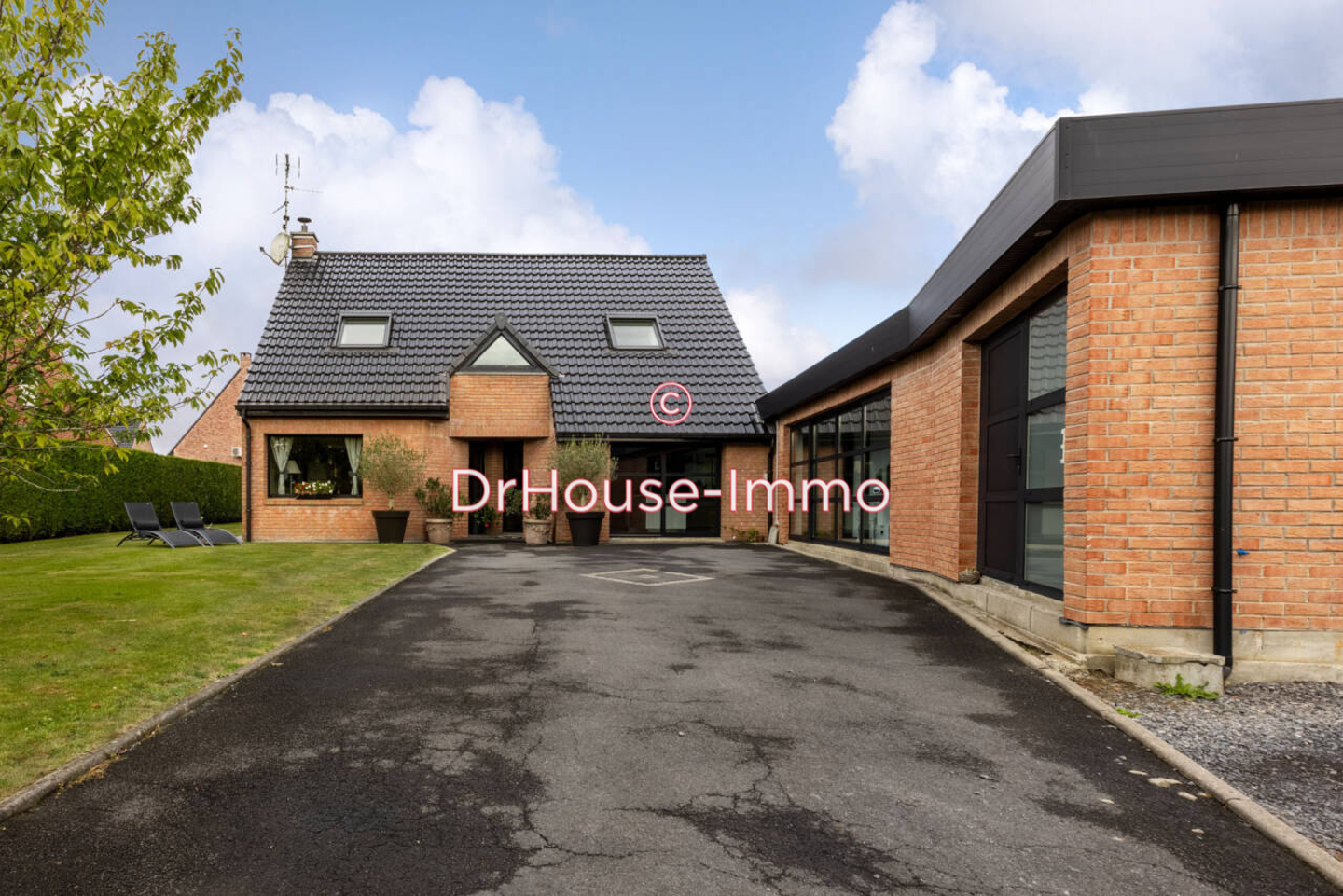 Photo 1 : Vente Maison 6 pièces Coutiches 207 m²
