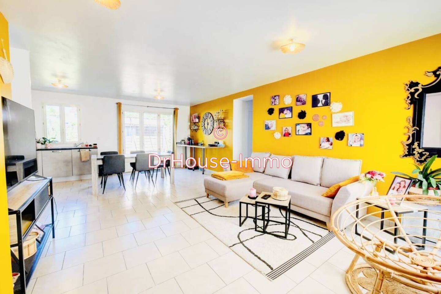 Photo 2 : Vente Maison 7 pièces Ferrières-en-Gâtinais 117 m²