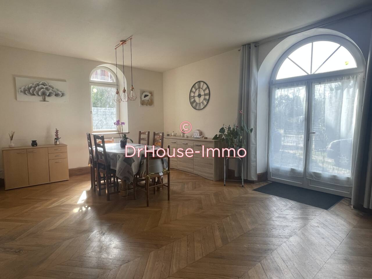 Image des la section Servies