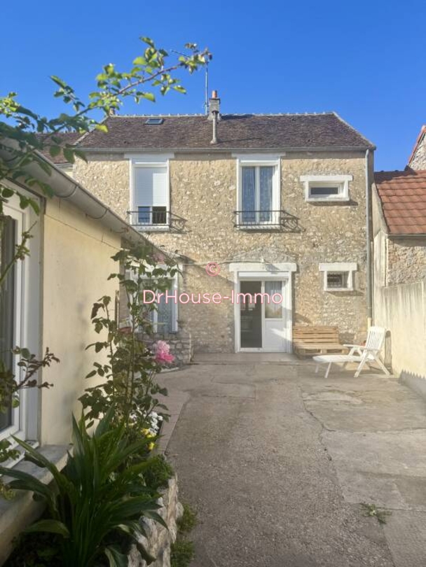 Photo 1 : Vente Maison 6 pièces Dordives 121 m²