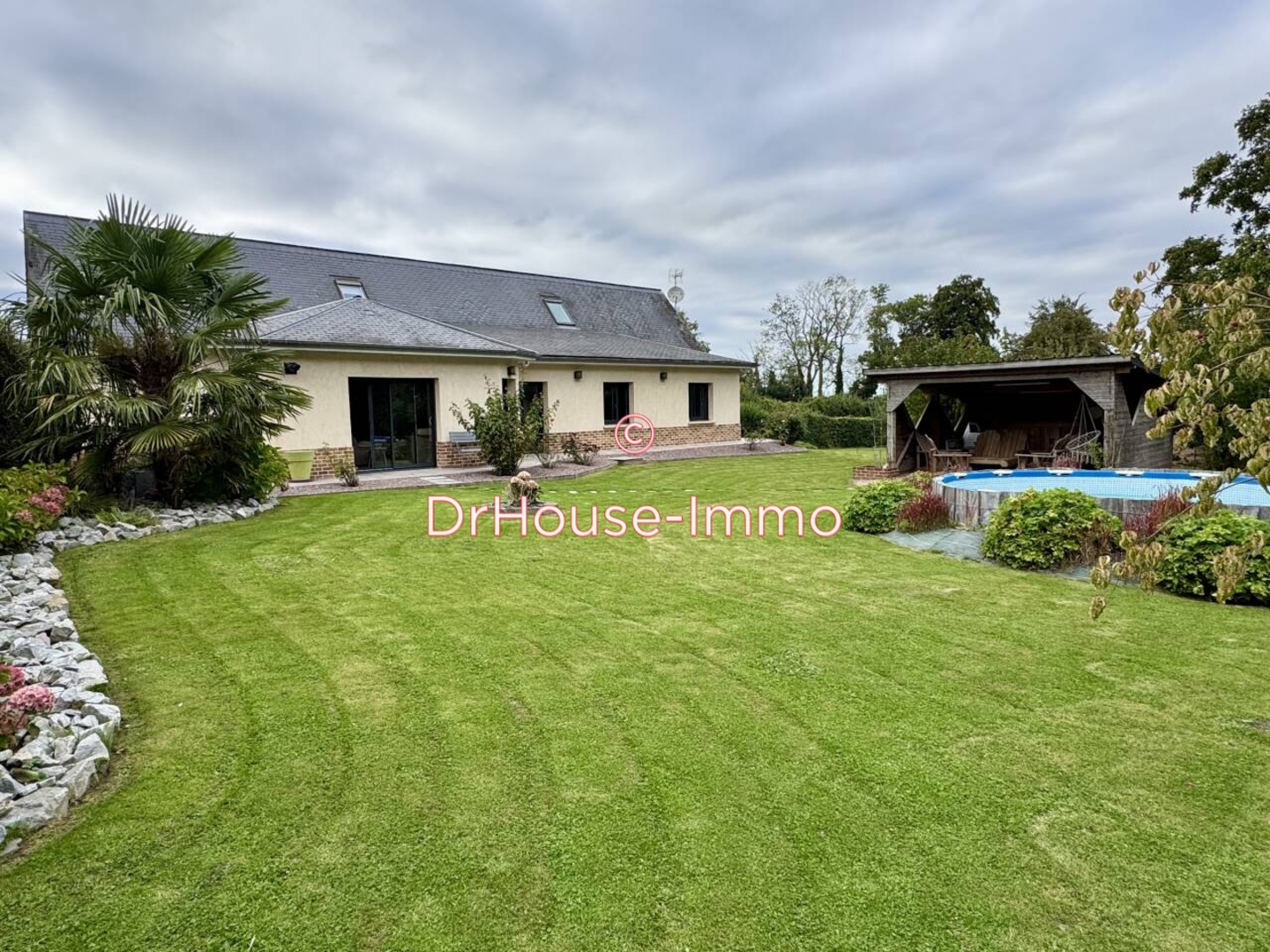 Photo 2 : Vente Maison 6 pièces Notre-Dame-d'Aliermont 180 m²