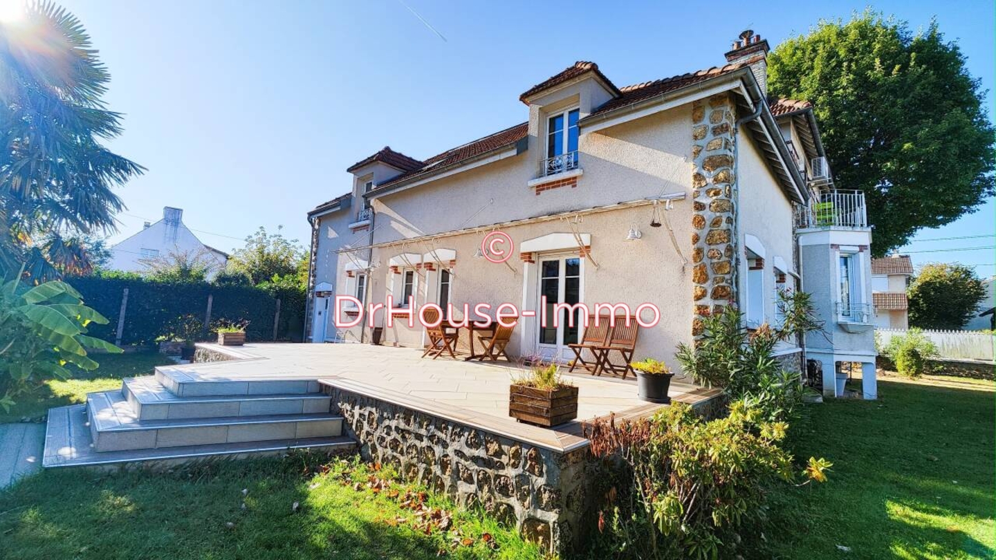 Photo 2 : Vente Maison 8 pièces Villemoisson-sur-Orge 253 m²