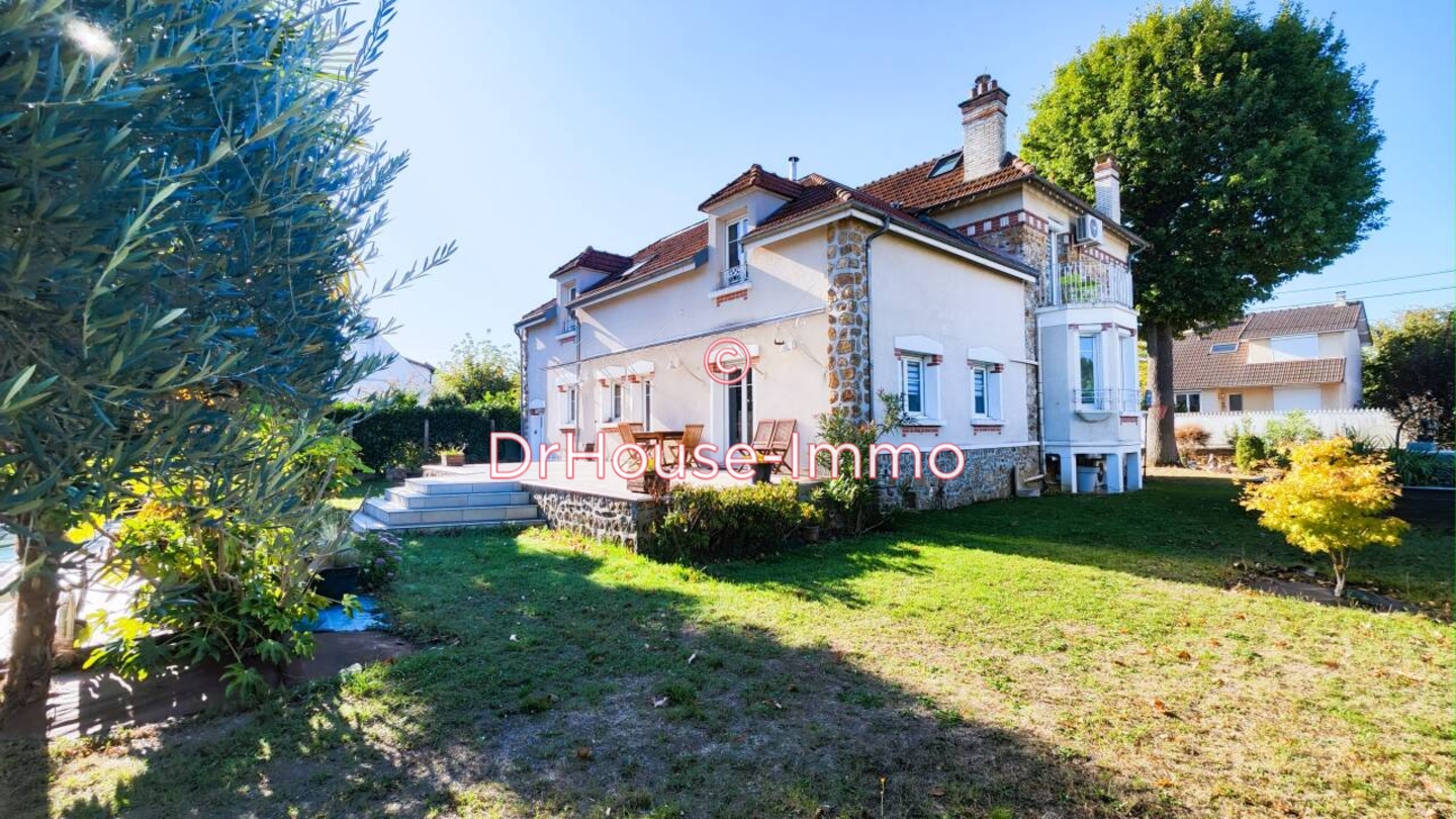 Photo 1 : Vente Maison 8 pièces Villemoisson-sur-Orge 253 m²