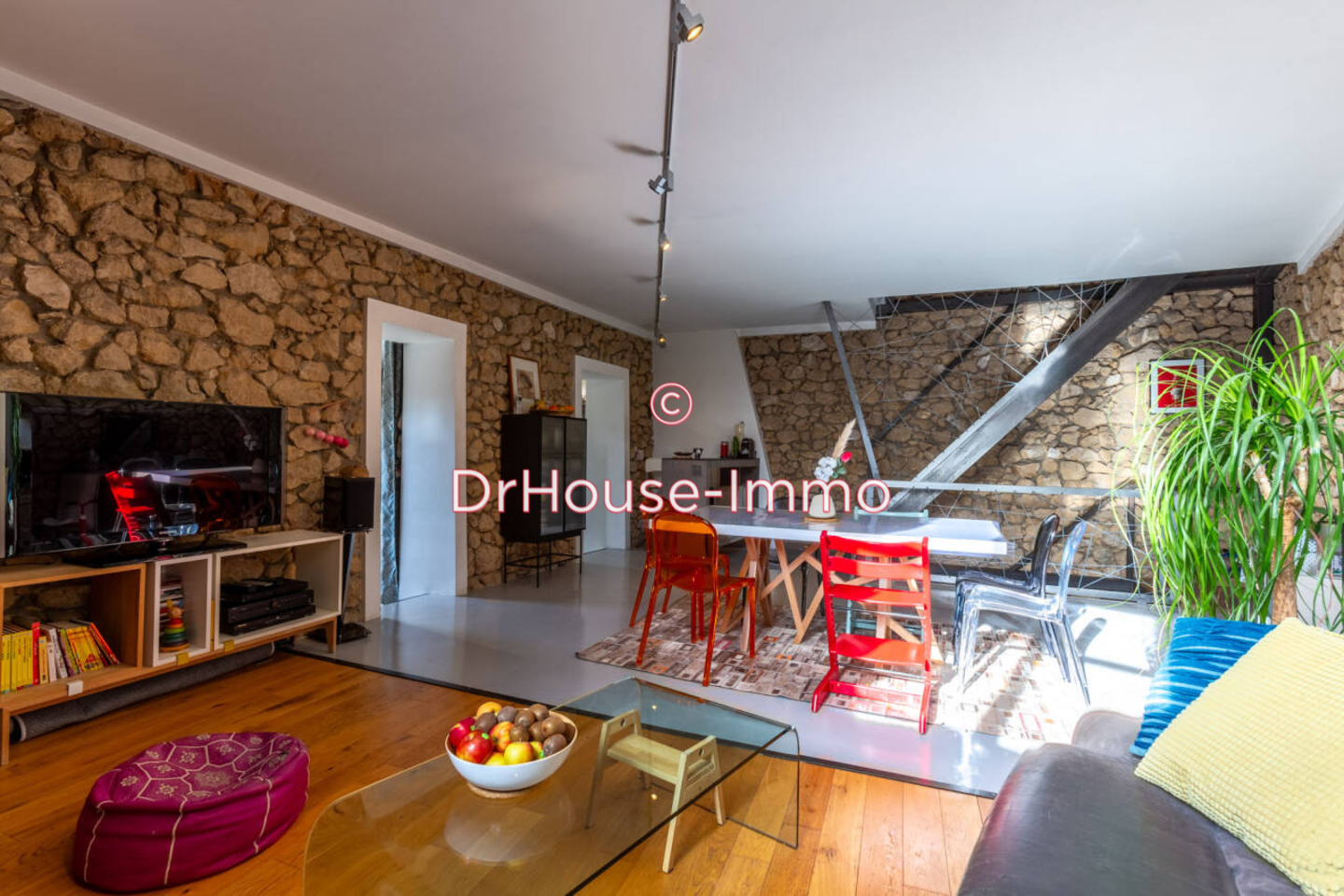 Photo 2 : Vente Maison 4 pièces Peyrolles-en-Provence 105 m²