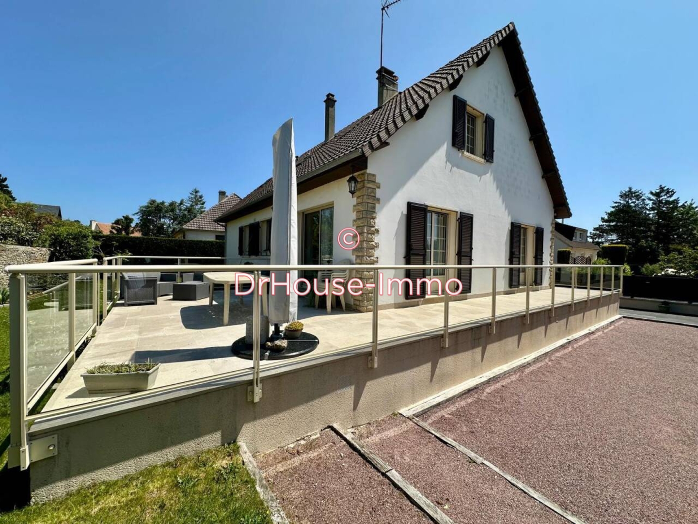 Photo 3 : Vente Maison 8 pièces Douvres-la-Délivrande 185 m²