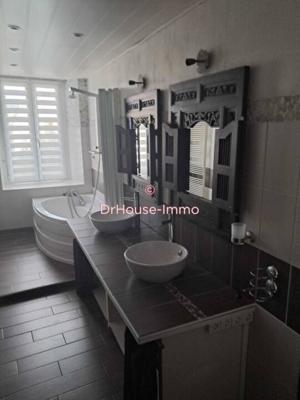 Photo 3 : Vente Maison 6 pièces Savigné-l'Évêque 152 m²