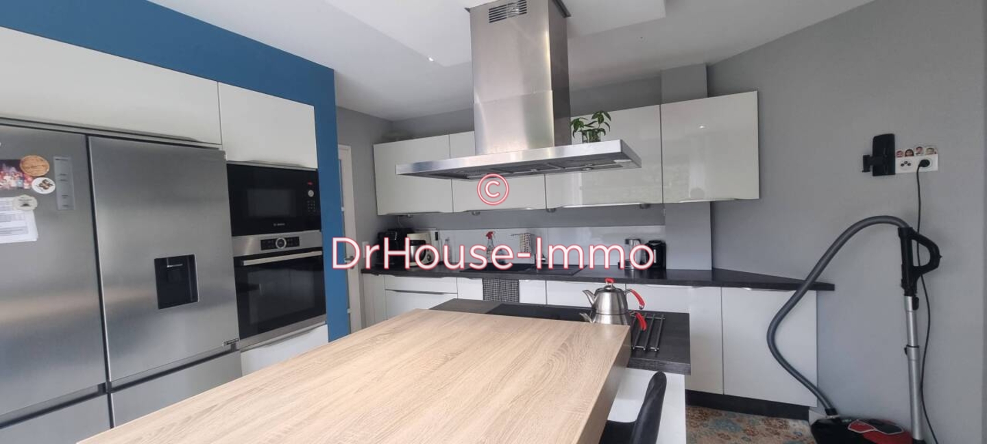 Photo 3 : Vente Maison 7 pièces Sainte-Radegonde 165 m²