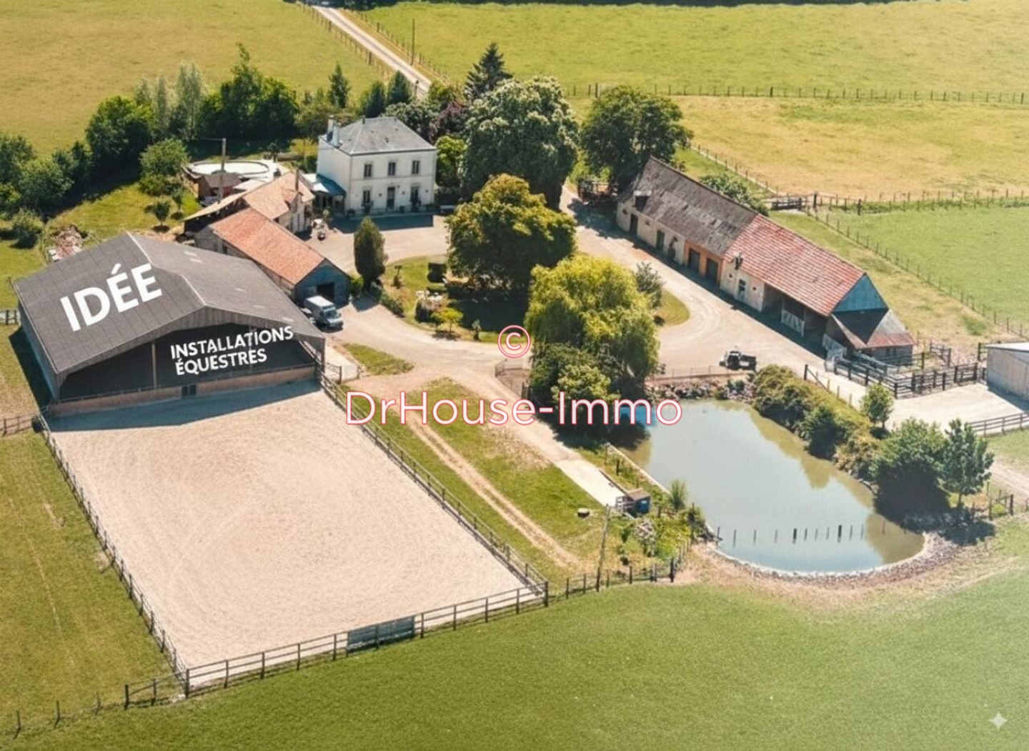 Photo 1 : Vente Maison 11 pièces Saint-Cosme-en-Vairais 242 m²