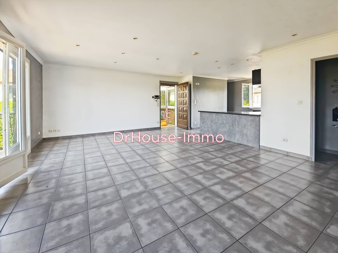Photo 3 : Vente Maison 4 pièces Montrond-les-Bains 71 m²