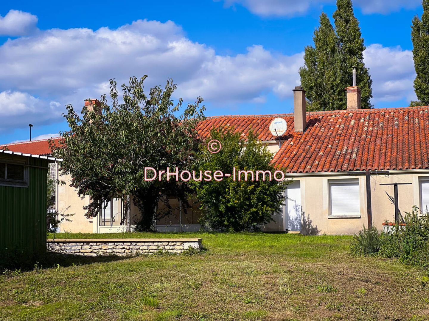 Photo 1 : Vente Maison 6 pièces Mouzeuil-Saint-Martin 103 m²