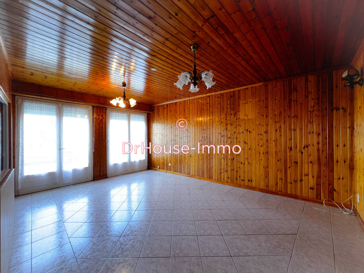 Photo 2 : Vente Maison 6 pièces Mouzeuil-Saint-Martin 103 m²