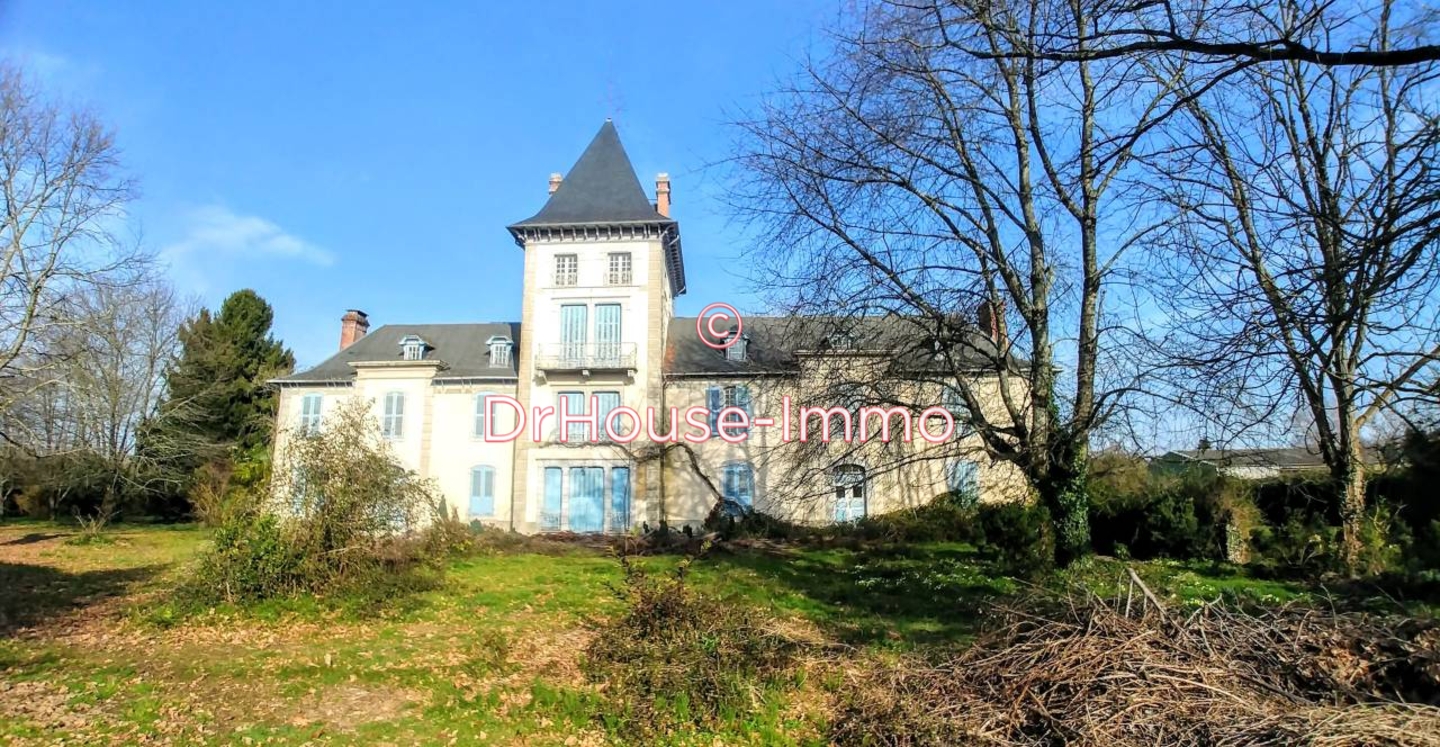 Photo 1 : Vente Château 20 pièces Pontacq 580 m²