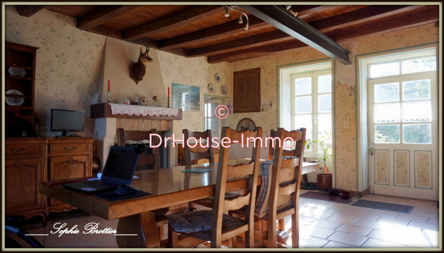 Photo 3 : Vente Maison 9 pièces Vasles 289 m²