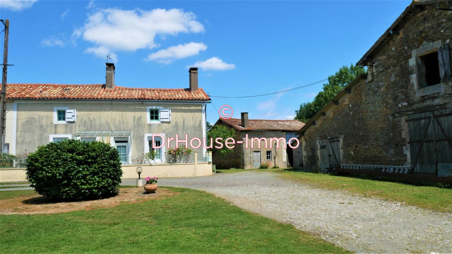 Photo 2 : Vente Maison 5 pièces Fenioux 121 m²