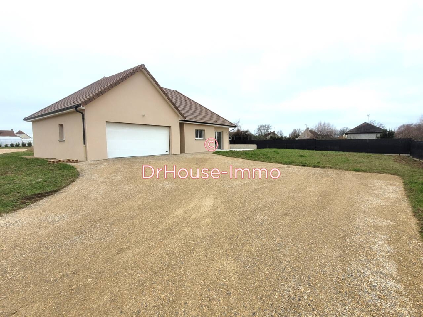 Photo 3 : Vente Maison 6 pièces Ouroux-sur-Saône 145 m²