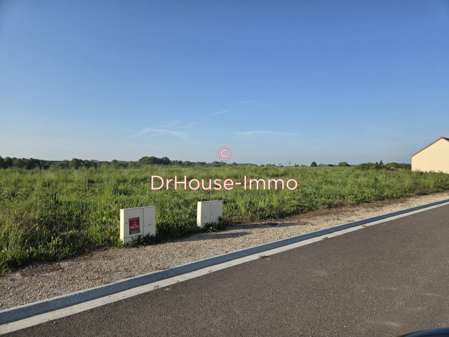Photo 1 : Vente Terrain  Saint-Léger-près-Troyes 506 m²