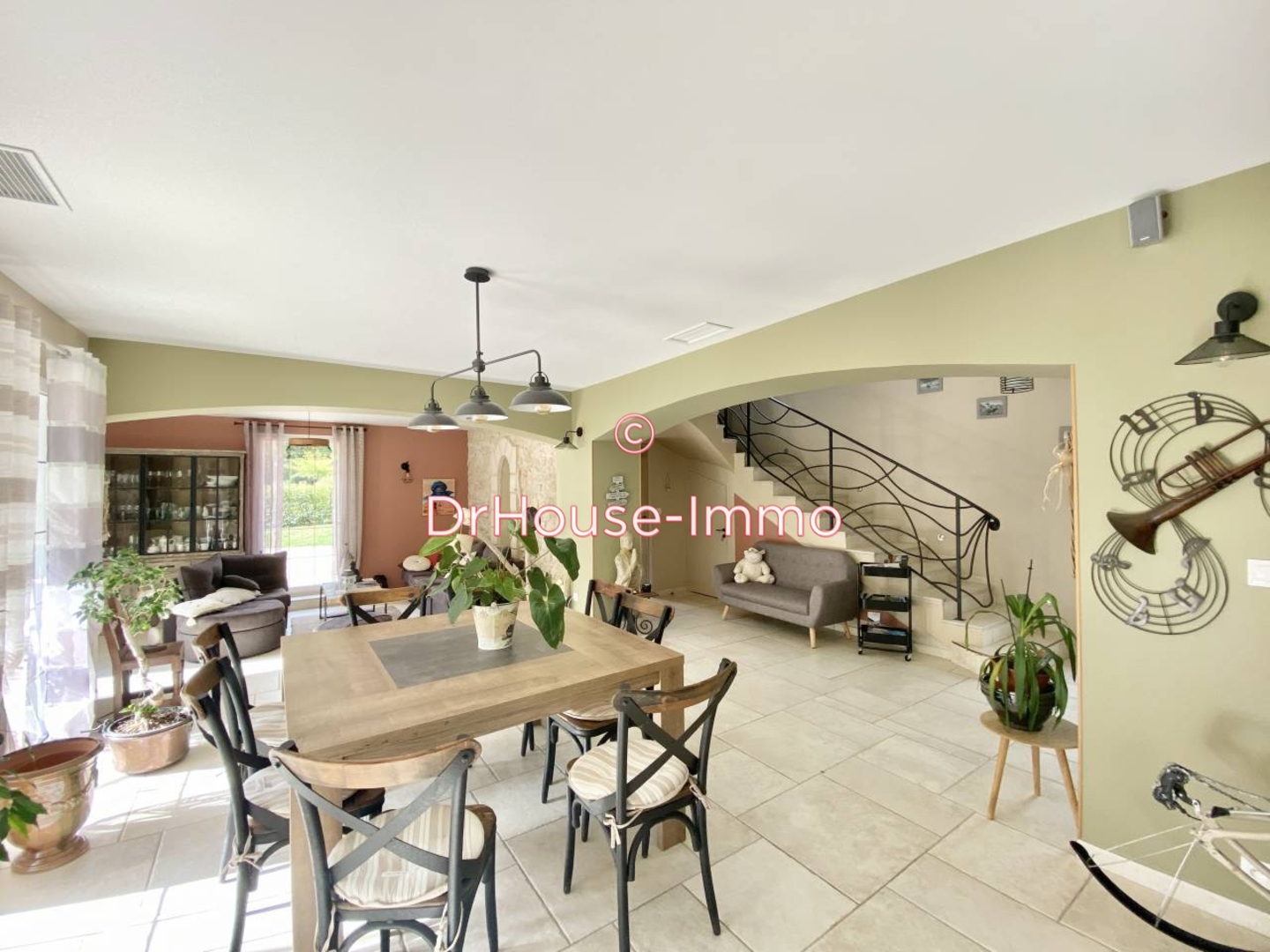 Photo 3 : Vente Maison 6 pièces Vins-sur-Caramy 230 m²