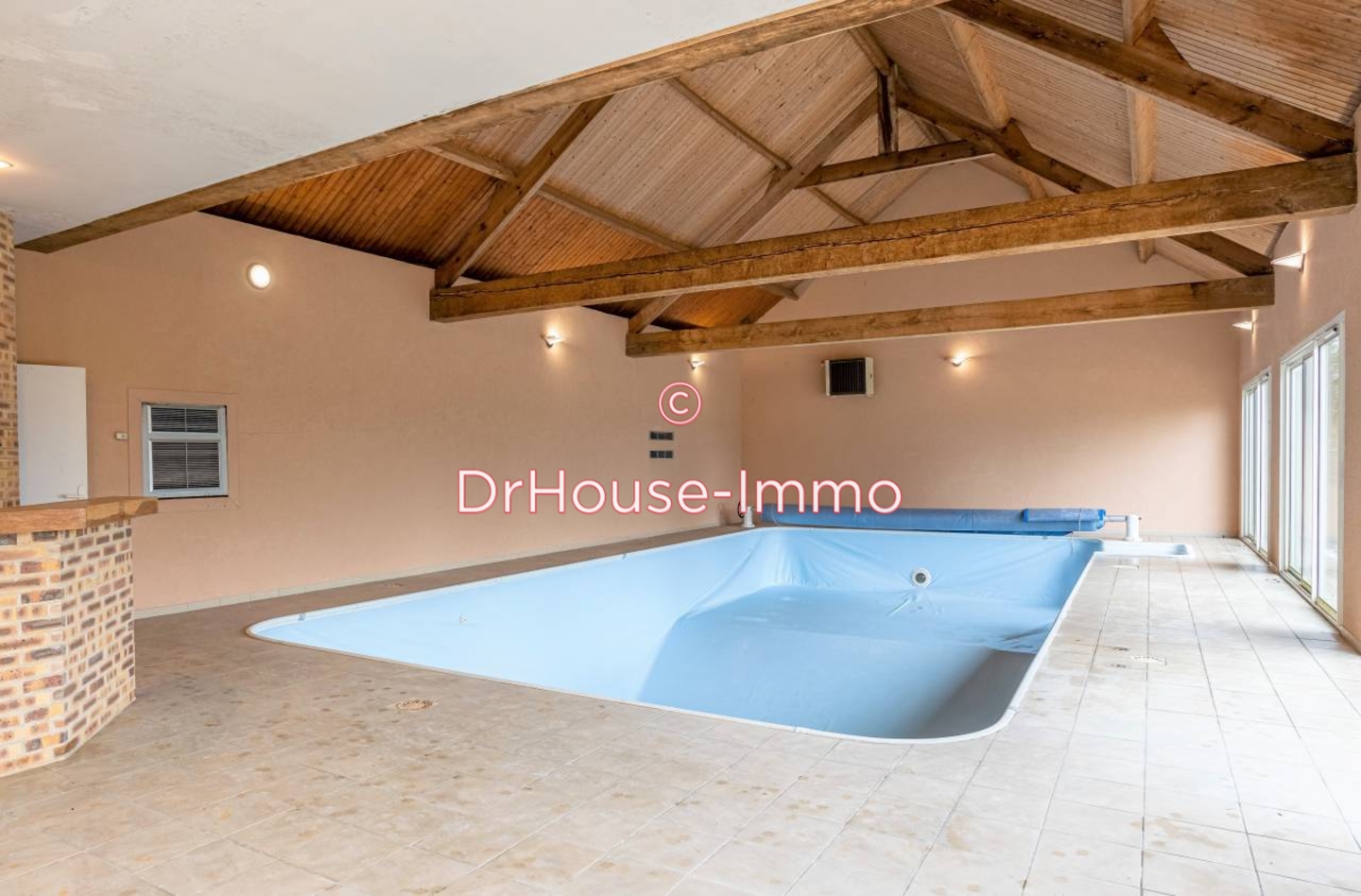Photo 2 : Vente Maison 10 pièces Follainville-Dennemont 290 m²