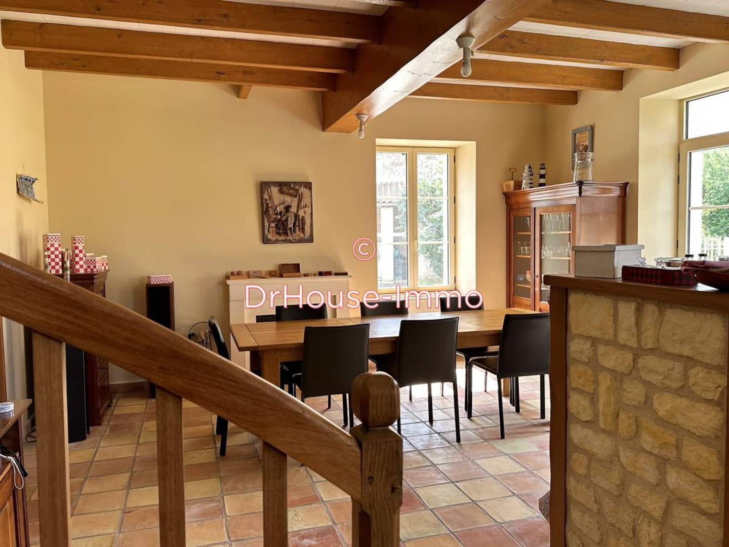 Photo 3 : Vente Maison 12 pièces Mansle 368 m²