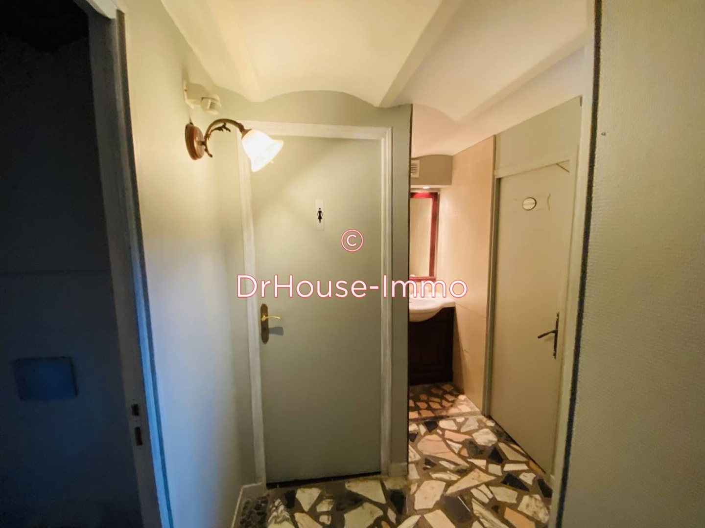 Photo 3 : Vente Immeuble 17 pièces Liancourt 700 m²