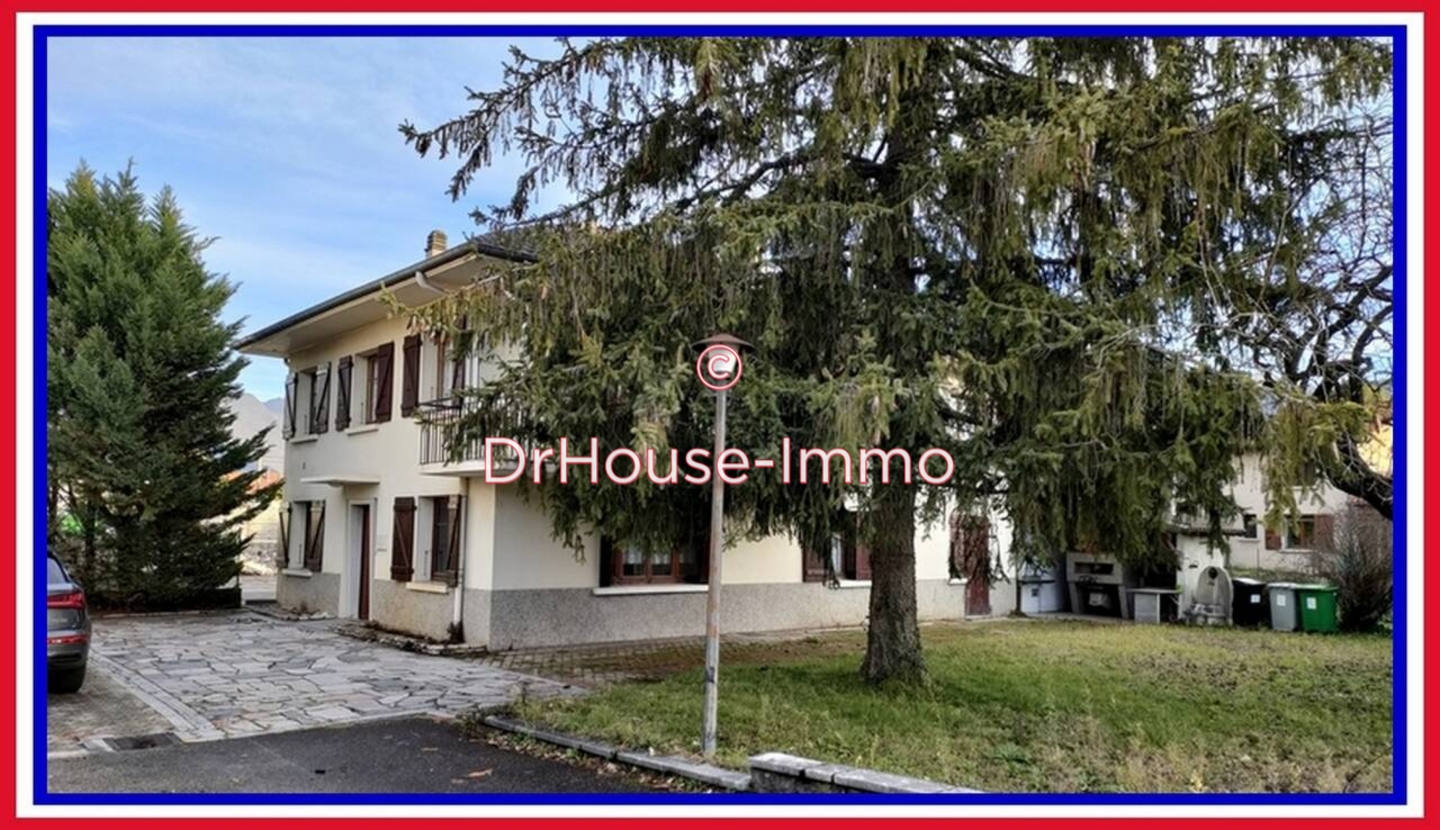 Photo 1 : Vente Maison 8 pièces Fontaine 152 m²