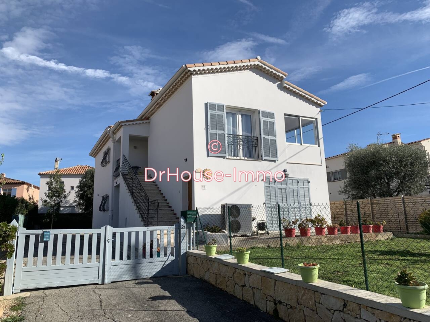 Photo 1 : Vente Maison 7 pièces Cagnes-sur-Mer 161 m²