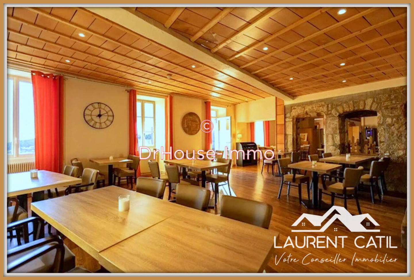 Photo 2 : Vente Commerce 25 pièces Vallon-Pont-d'Arc 1700 m²