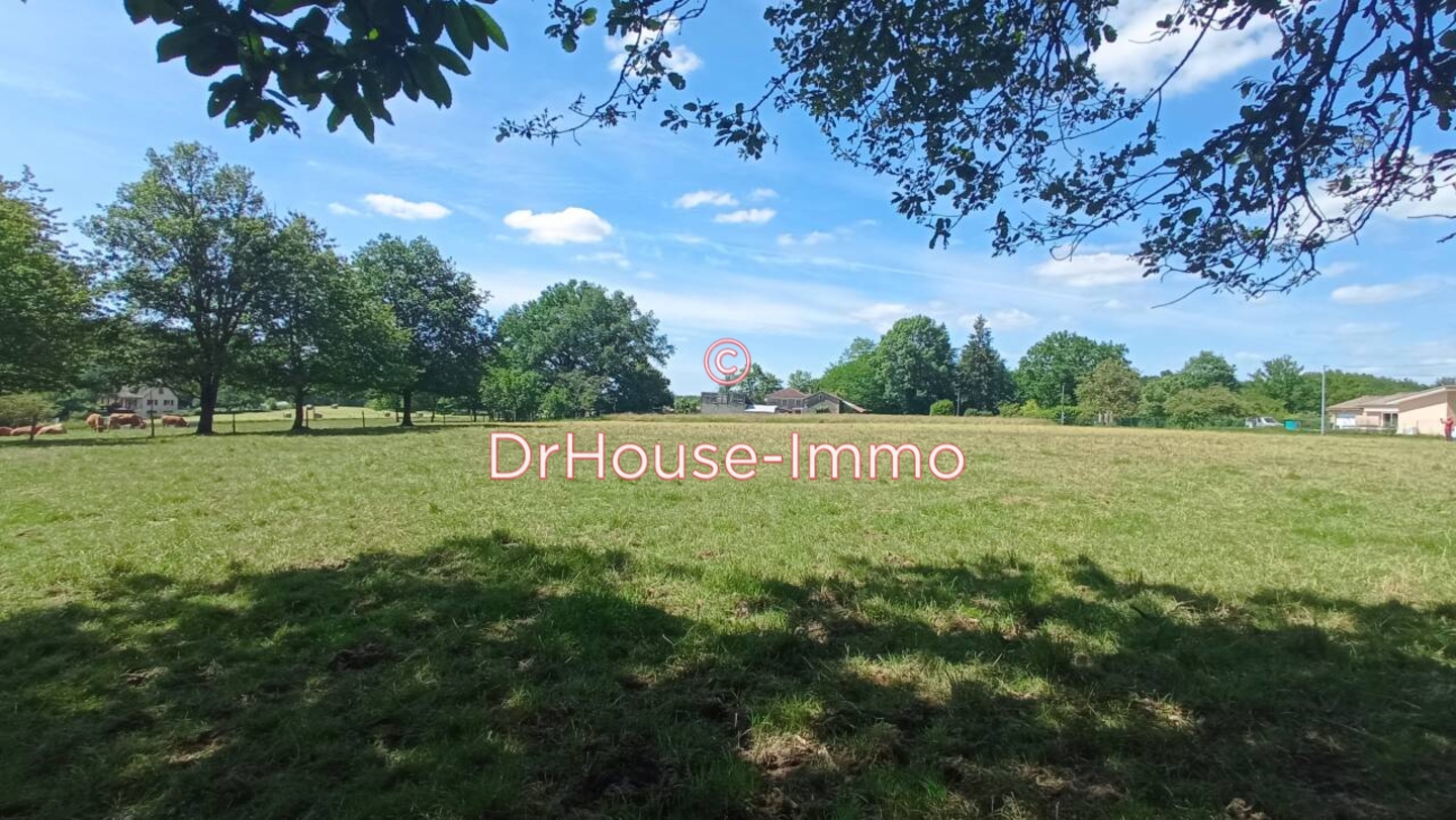 Photo 3 : Vente Terrain Saint-Front-d'Alemps 1940 m²