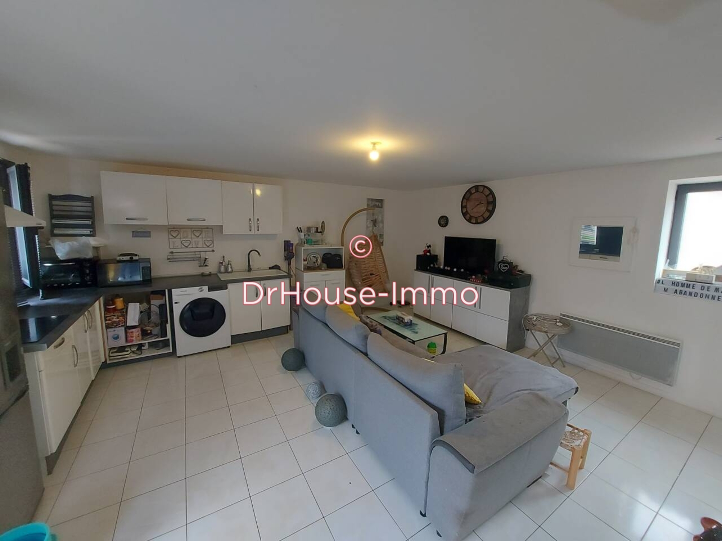 Photo 2 : Vente Immeuble 6 pièces Mantes-la-Ville 99 m²