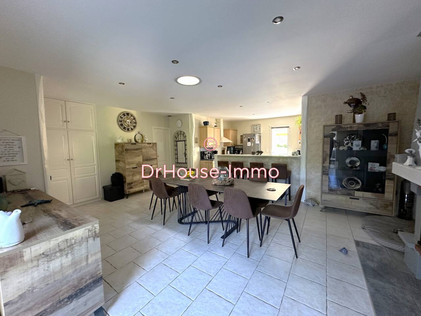 Photo 2 : Vente Maison 6 pièces Aigre 151 m²