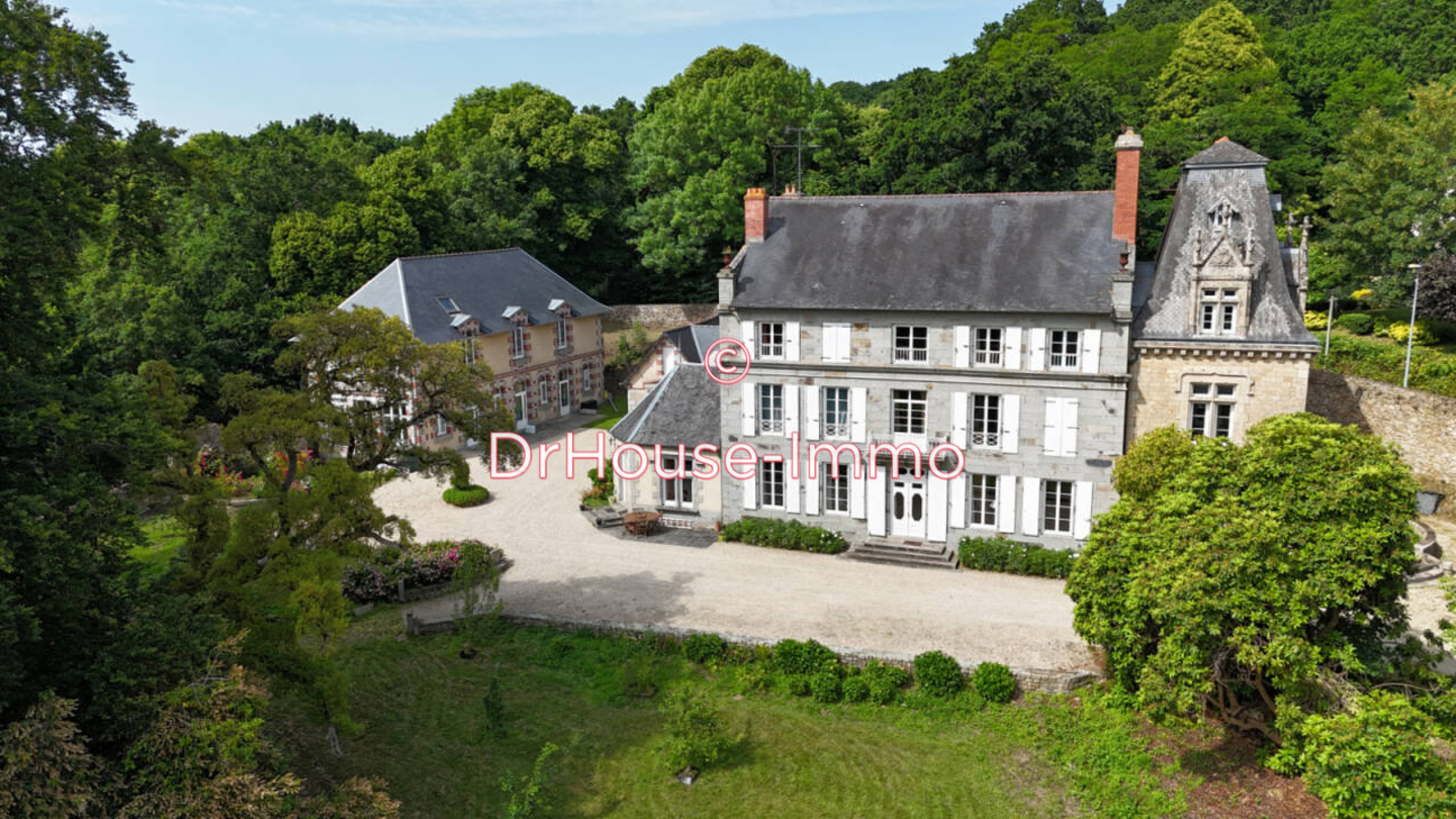 Photo 1 : Vente Château 26 pièces Guingamp 693 m²