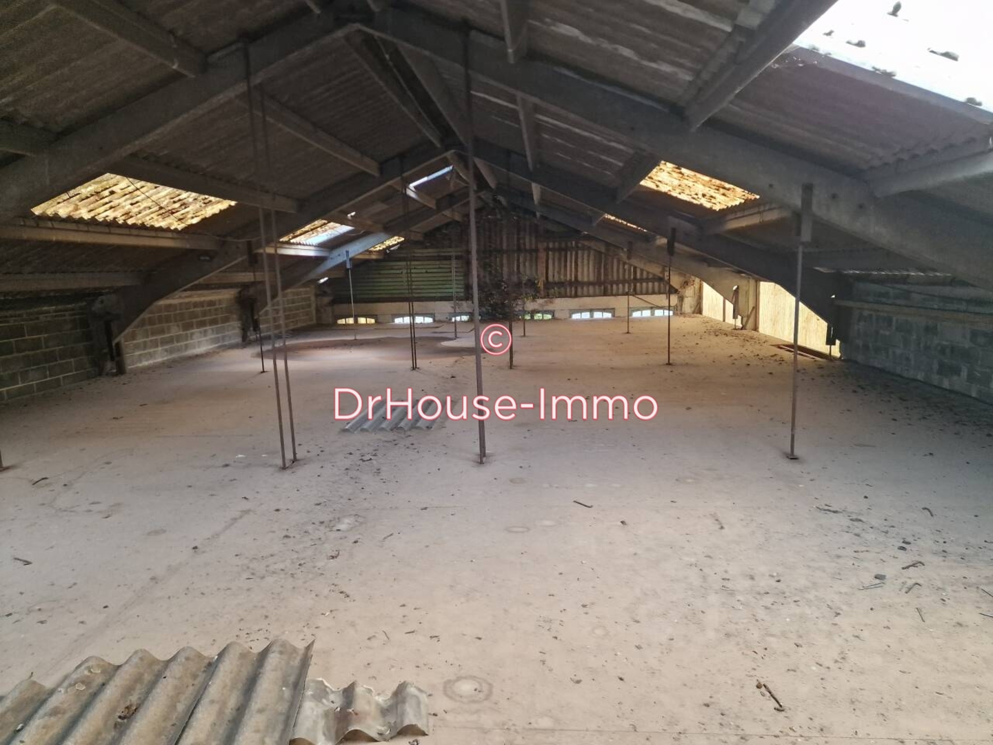 Photo 2 : Vente Loft / Atelier 1 pièce Wattrelos 220 m²