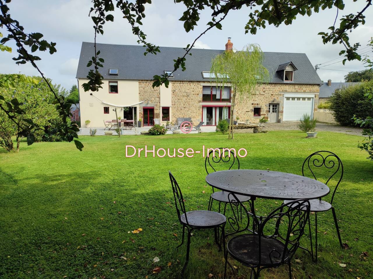 Photo 1 : Vente Maison 7 pièces Vire Normandie 225 m²