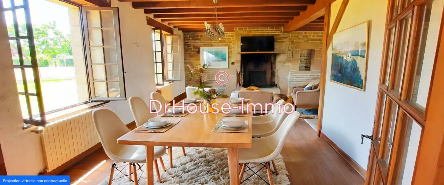 Photo 1 : Vente Maison 7 pièces Saint-Hilaire-du-Harcouët 198 m²