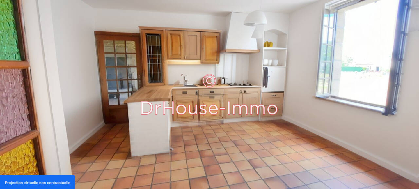 Photo 2 : Vente Maison 7 pièces Saint-Hilaire-du-Harcouët 198 m²