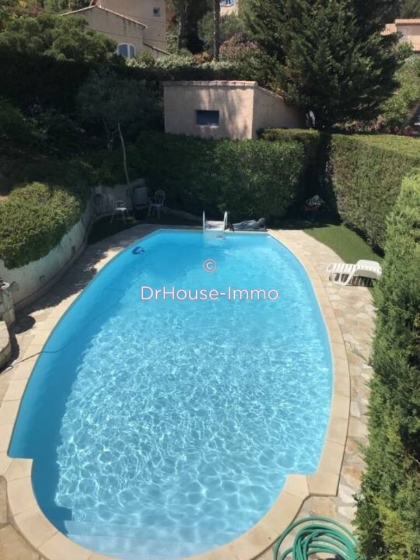 Photo 3 : Vente Maison 5 pièces Saint-Cyr-sur-Mer 150 m²