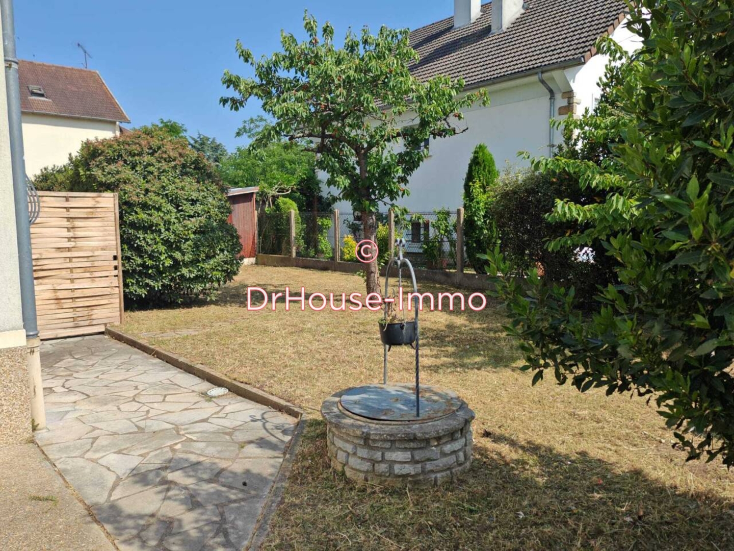 Photo 3 : Vente Immeuble 10 pièces Mureaux 185 m²
