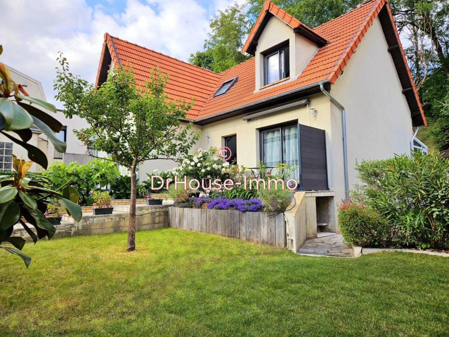 Photo 1 : Vente Maison 5 pièces Saint-Maur-des-Fossés 152 m²