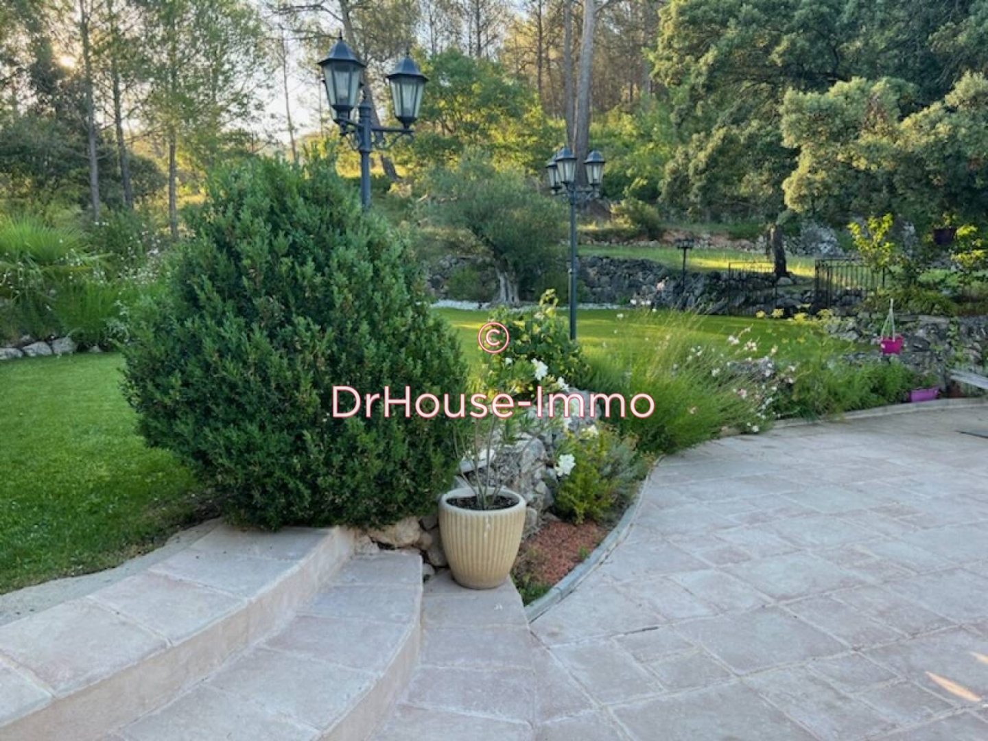 Photo 3 : Vente Maison 6 pièces La Bouilladisse 211 m²