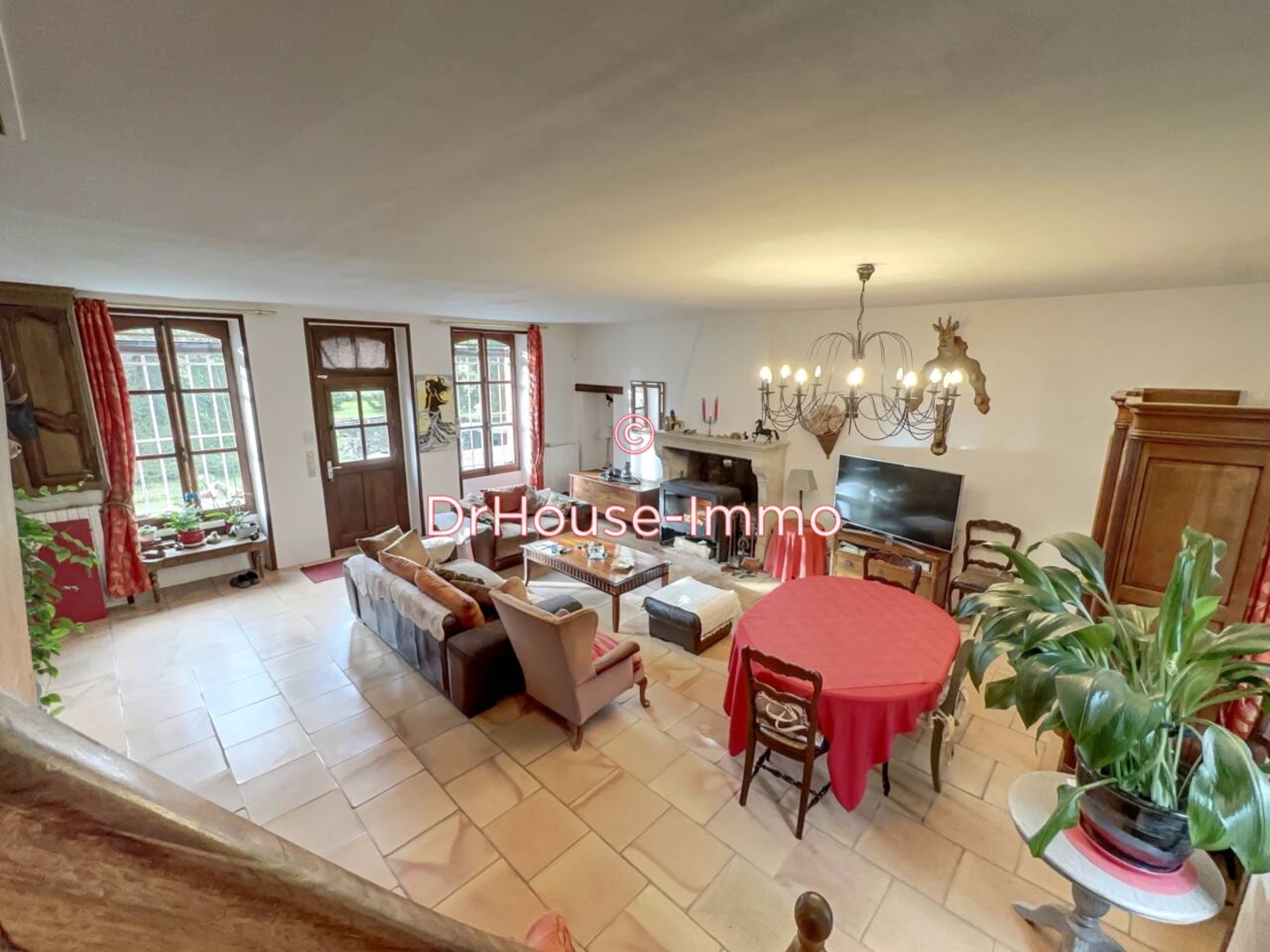Photo 1 : Vente Maison 5 pièces Origny-le-Roux 174 m²