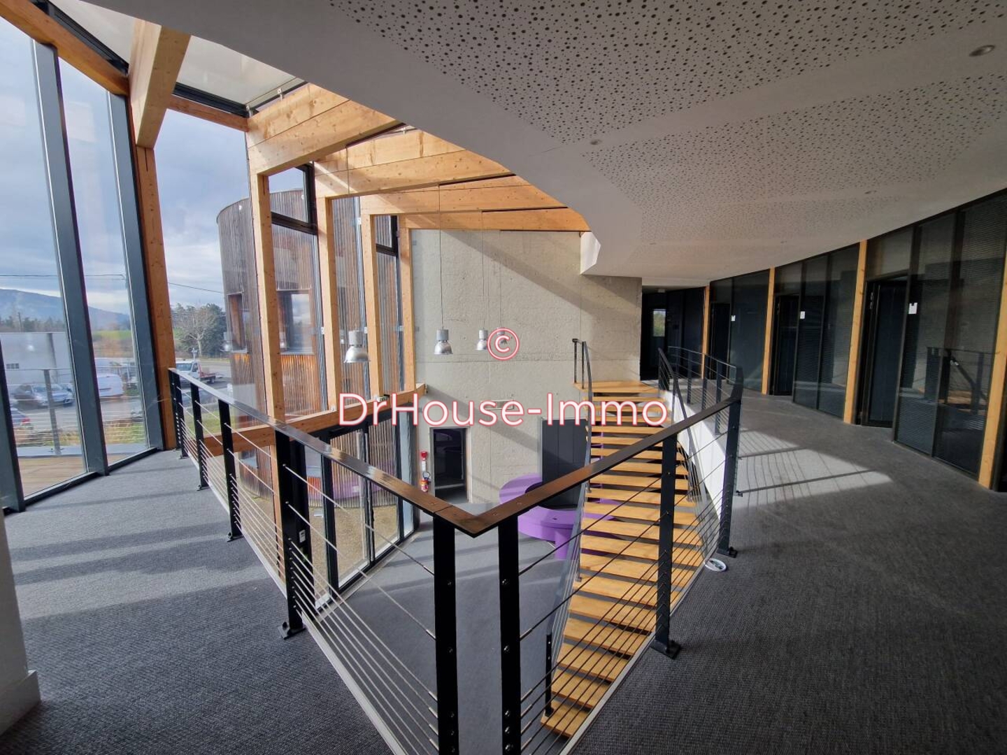 Photo 3 : Vente Bureau 25 pièces Bourg-lès-Valence 1130 m²