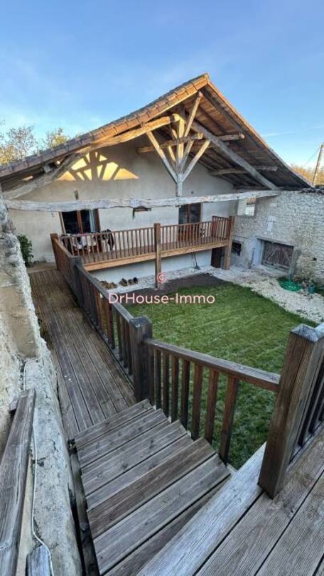 Photo 3 : Vente Maison 7 pièces Saint-Martial-Viveyrol 180 m²