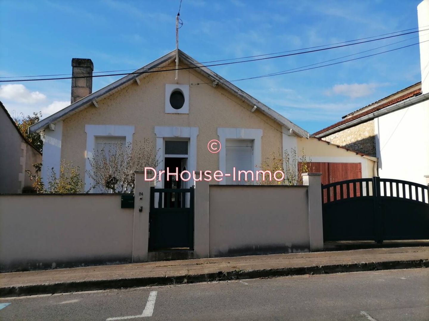 Photo 1 : Vente Maison 4 pièces Saint-Yrieix-sur-Charente 63 m²